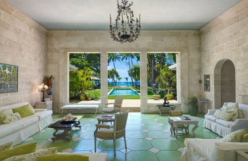 Little Battaleys Villa | Beachfront Bliss Getaway with Pool - Nelson Gay (9 bed)