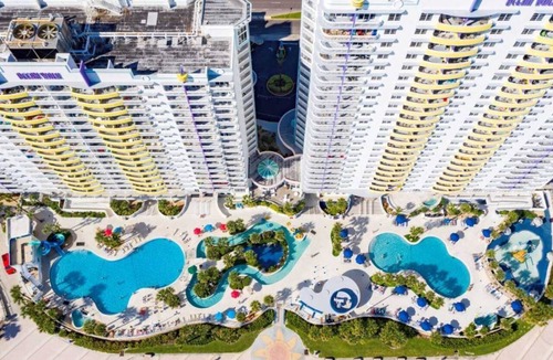 Daytona Beach Apartment | Beachfront Bliss at Ocean Walk Resort!