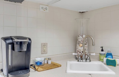 Lenox Park Apartment | Beachfront Bliss in the Heart of Daytona! Directly on the beach. Heated pool.