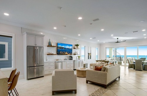 Miramar Beach House | 🏖️ Beachfront Bliss | Gulf Front | Golf Cart & Pool | Beach Chair Service