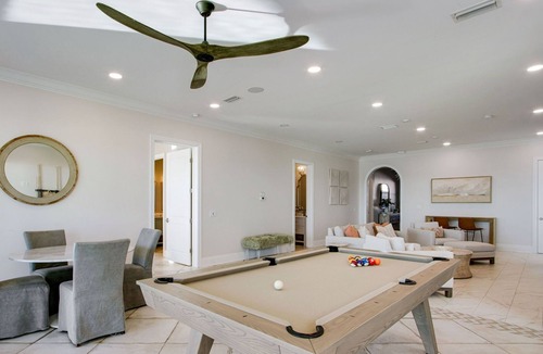 Miramar Beach House | 🏖️ Beachfront Bliss | Gulf Front | Golf Cart & Pool | Beach Chair Service