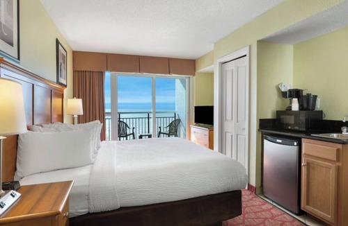 Downtown Myrtle Beach Hotel | Beachfront Bliss w/Balcony, Pools&Gym access | 0.1 mi to Myrtle Beach Boardwalk