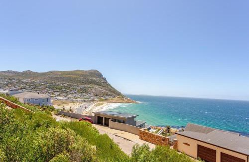 Glencairn Apartment | Beachfront Bliss