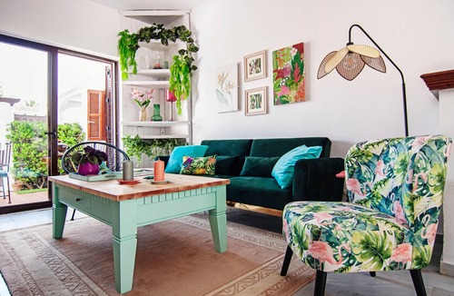 Estepona House | Beachfront Boho Chic I – Colorful Townhouse with Sea Views and Pools