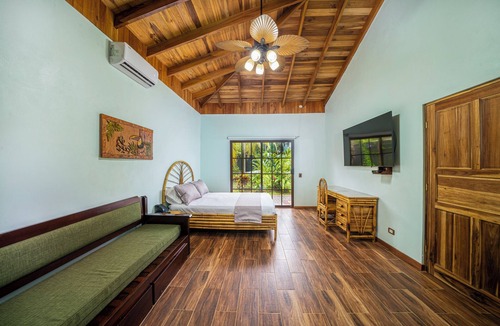 Punta Uva Hotel | Beachfront Bungalows Hotel