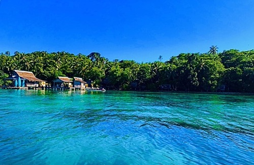 Mbambanga Island House | beachfront bungalows