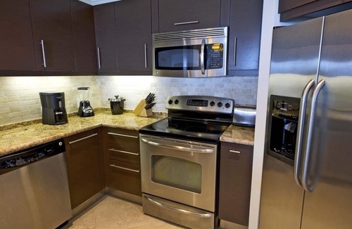 Dover Condo | Beachfront Condo with Pool - Sapphire 509 (2 bed)