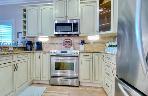 Independence Square Condo | Beachfront condo with WiFi, EV chargers, AC - one dog welcome