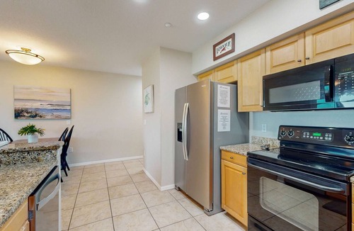Independence Square Condo | Beachfront corner condo with pool and hot tub easy access to dining