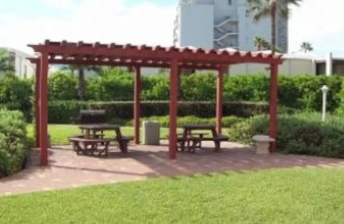 South Padre Island Condo | Beachfront Cozy 2-bedroom 1- bath condo with AC in serene South Padre Island.