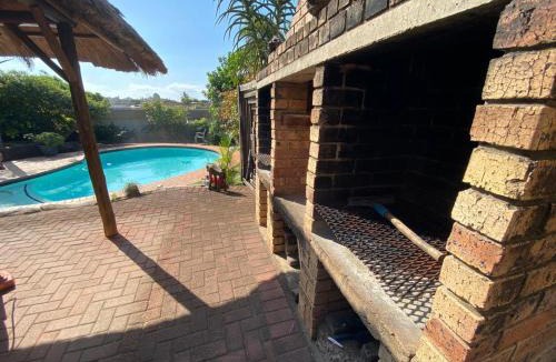 Winklespruit Apartment | Beachfront Cabanas