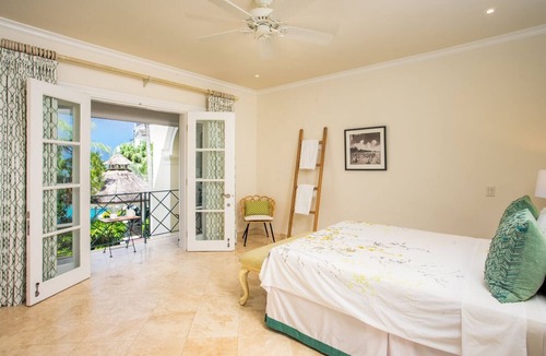 Schooner Bay Apartment | Beachfront Caribbean Elegance - Schooner Bay 205 (2 bed)