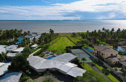 Barranca Villa | Beachfront Casa Cres | 6BR Luxury Villa with Private Pools, BBQ & Tennis