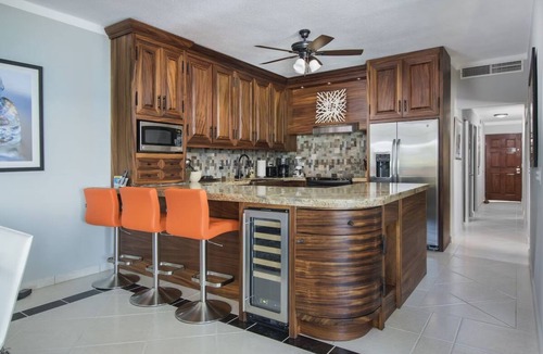 San Jose del Cabo Condo | Beachfront condo at the Rock. Surfers, beach lovers paradise.