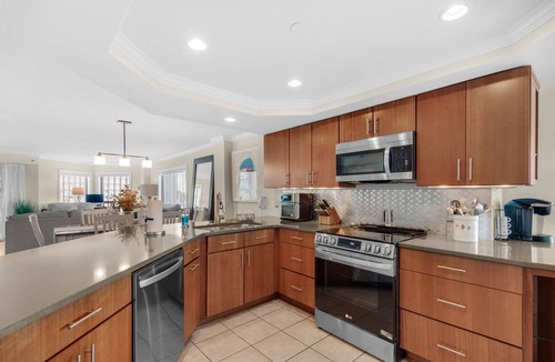 Holiday Isle Condo | 🌊Beachfront Complex-Private Beach- 2 Pools-Hot Tub-Tennis-3BR Inlet Reef 319