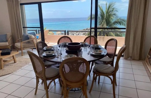 Puerto Aventuras Apartment | Beachfront Condo at Club de Yates
