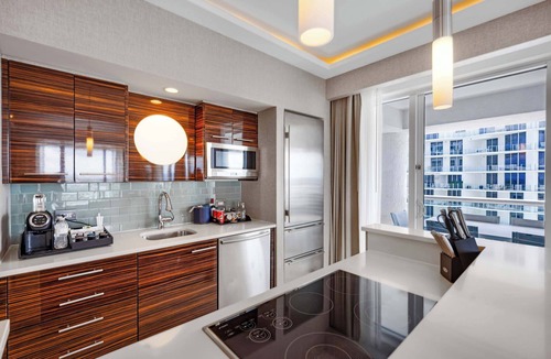 Central Beach Apartment | Beachfront Condo with Spacious Balcony
