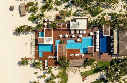 Playa Mujeres Apartment | Beachfront Condo | 3BR | Pool & Premium Amenities