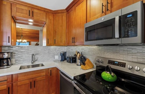 Wailea Condo | Beachfront Condo E 303/Incredible views/Pickleball/Great Snorkeling