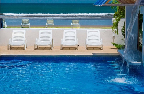 Jaco Condo | Beachfront Condo Paradise: 25ft to Ocean!