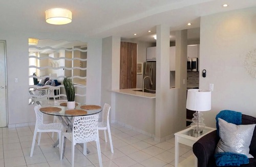 Isla Verde Apartment | Beachfront Condo Spectacular View with balcony