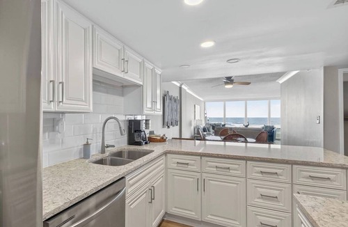 Northeast Virginia Beach Condo | Beachfront Condo/Pool/Surfing/Fishing/EW 205