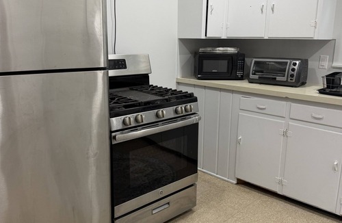 Lexington Cabin | Beachfront cottage in Lexington with AC, shared Hot Tub & Pool on Lake Huron