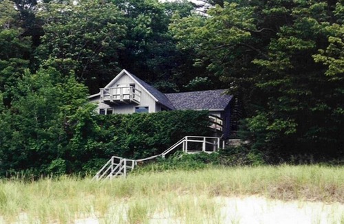 Harbor Springs House | Beachfront Cottage on 190 ' of Lake Michigan in Good Hart