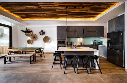 Potrero House | Beachfront! Enjoy Incredible Sunsets From Our Modern Home