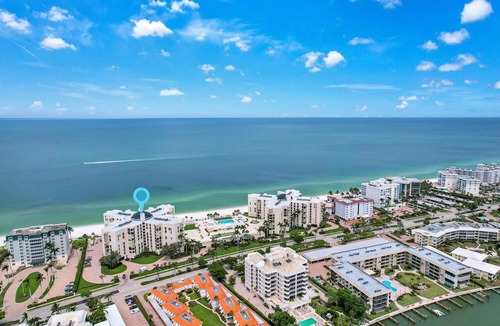 Moorings Condo | Beachfront delight in the Moorings!