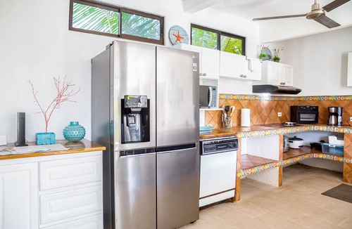 Cerro Plano House | Beachfront dog-friendly home with private pool, grill, hammocks, & beach access