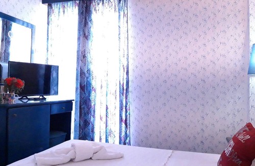 Agia Marina Condo | Beachfront Double Haven - Argo Seaside Stays