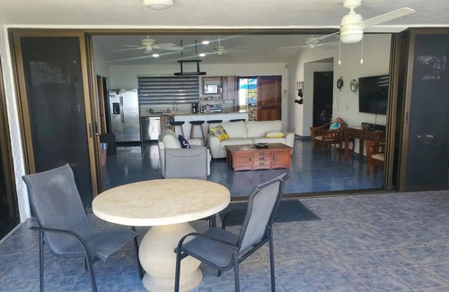 Potrero House | Beachfront Dream Casa Dolphin Potrero Costa Rica