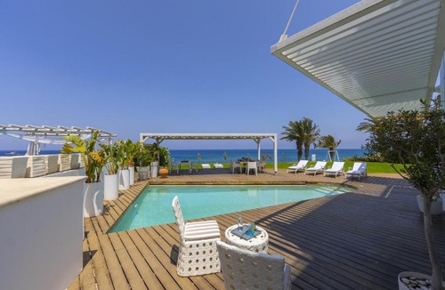 Pernera Villa | Beachfront Dream Villa