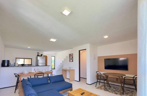 Barro Preto Condo | Beachfront Duplex B por Be My Guest