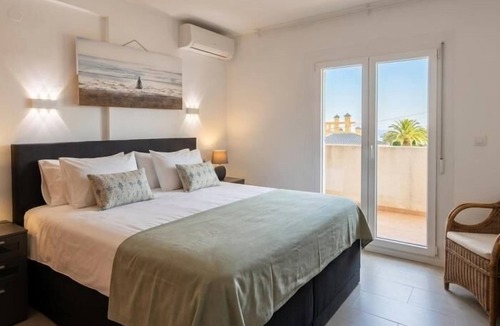 Almadrava Beach Apartment | Beachfront duplex for 4 people.