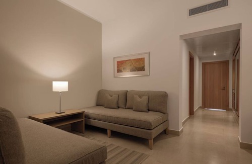 Sahl Hasheeh Resort | Beachfront Resort with Pools, Kids’ Aqua Park, Spa, Dining & Water Sports