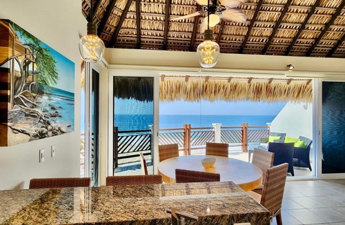 Puerto Escondido Apartment | Beachfront escape! secluded Palmarito beach Penthouse near Puerto Escondido
