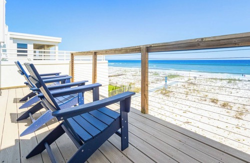 Villa Primera House | Beachfront Escape for 18 on Pensacola Beach