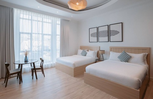 Jumeira 3 Bed & Breakfast | Beachfront Escape at Sunset Beach - Pipeline Suite