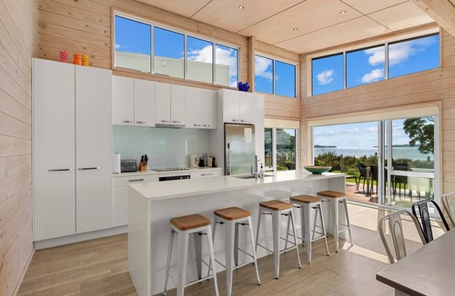 Snells Beach Cottage | Beachfront Escape - Snells Beach Holiday Home