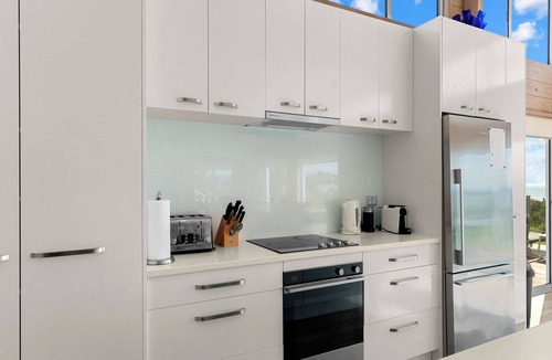 Snells Beach Cottage | Beachfront Escape - Snells Beach Holiday Home