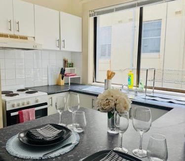 Bondi Beach Apartment | Beachfront Escape Studio - 10sec From The Beach