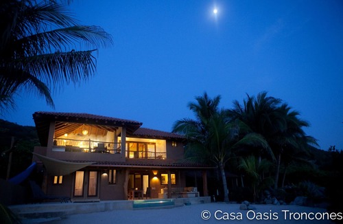 Troncones Apartment | Beachfront flat — 2 bdrm + 2 ba + 2 living areas + pool, on best swimming beach!