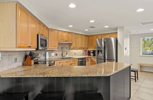 Sandestin Condo | BEACHFRONT! Fully Stocked. FLYING? . KIDS? No Problem - No Stress.