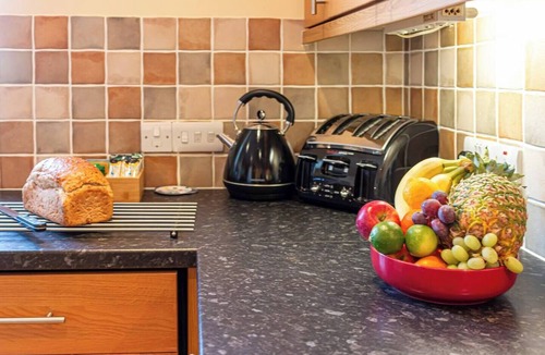 Birchington Apartment | Beachfront 2-bedroom, pet-friendly, ground-floor apartment in Birchington by Adliv