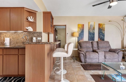Guayabo Apartment | Beachfront Getaway at Ocean View Castle Condo – Aguada