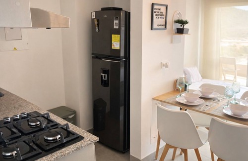 Papare Apartment | Beachfront getaway : Swimming pools & beach