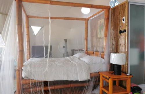 Bacong Other | Beachfront Glamping Dome Dauin Bamboo Style