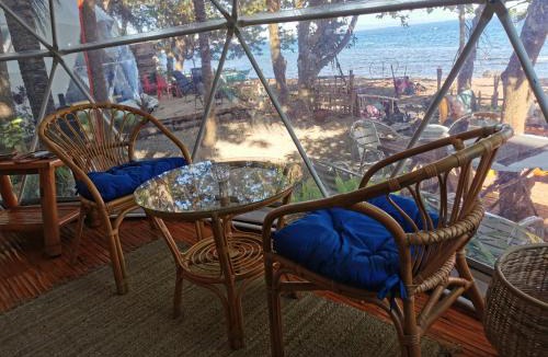 Bacong Other | Beachfront Glamping Dome Dauin Bamboo Style
